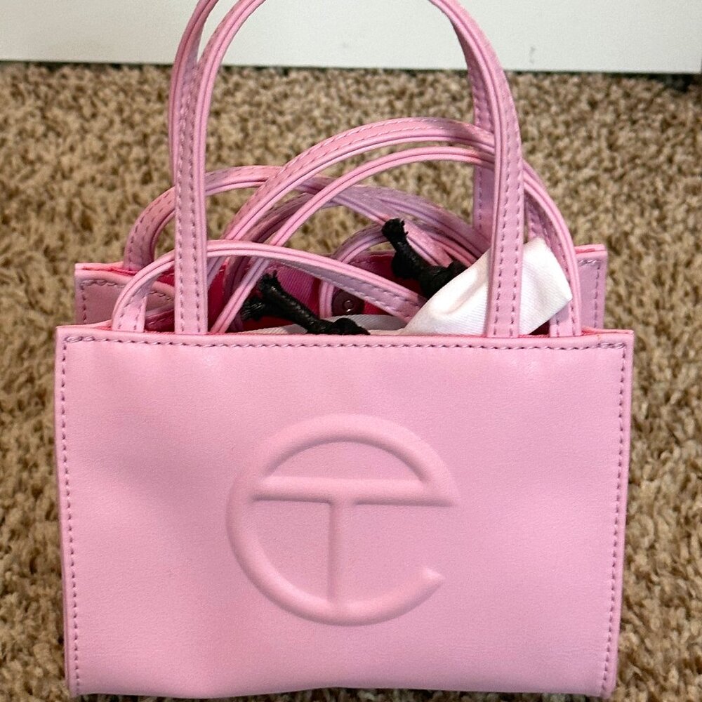 Telfar Small Crossbody shopping Bag (Bubblegum)